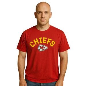 Kansas city chiefs L / XL (?) Game day spell out t shirt NFL team apparel unisex